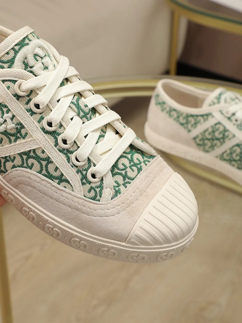 👟👟Ex-factory price 420👟👟 GUCCI~24 The latest double G embroidered low-cut lace-up fashion sneakers, originally developed, the fabric is exclusive double G fabric, the upper is perfectly matched with special craftsmanship, the lining is sheepskin, rubber outsole, size 35 to 40